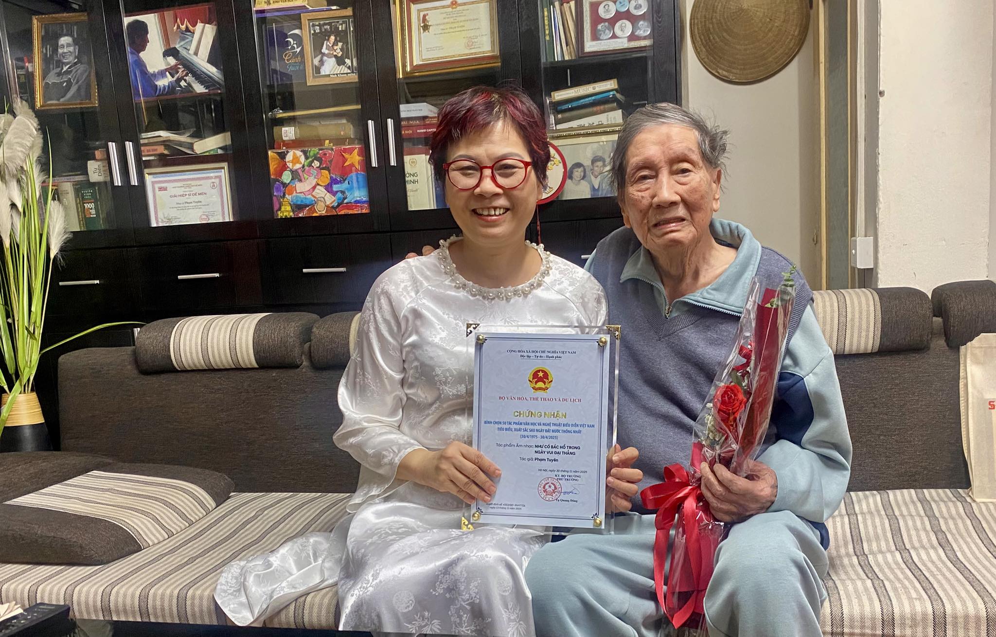 “Như có Bác trong ngày đại thắng” được vinh danh: Niềm tự hào mới của nhạc sĩ Phạm Tuyên